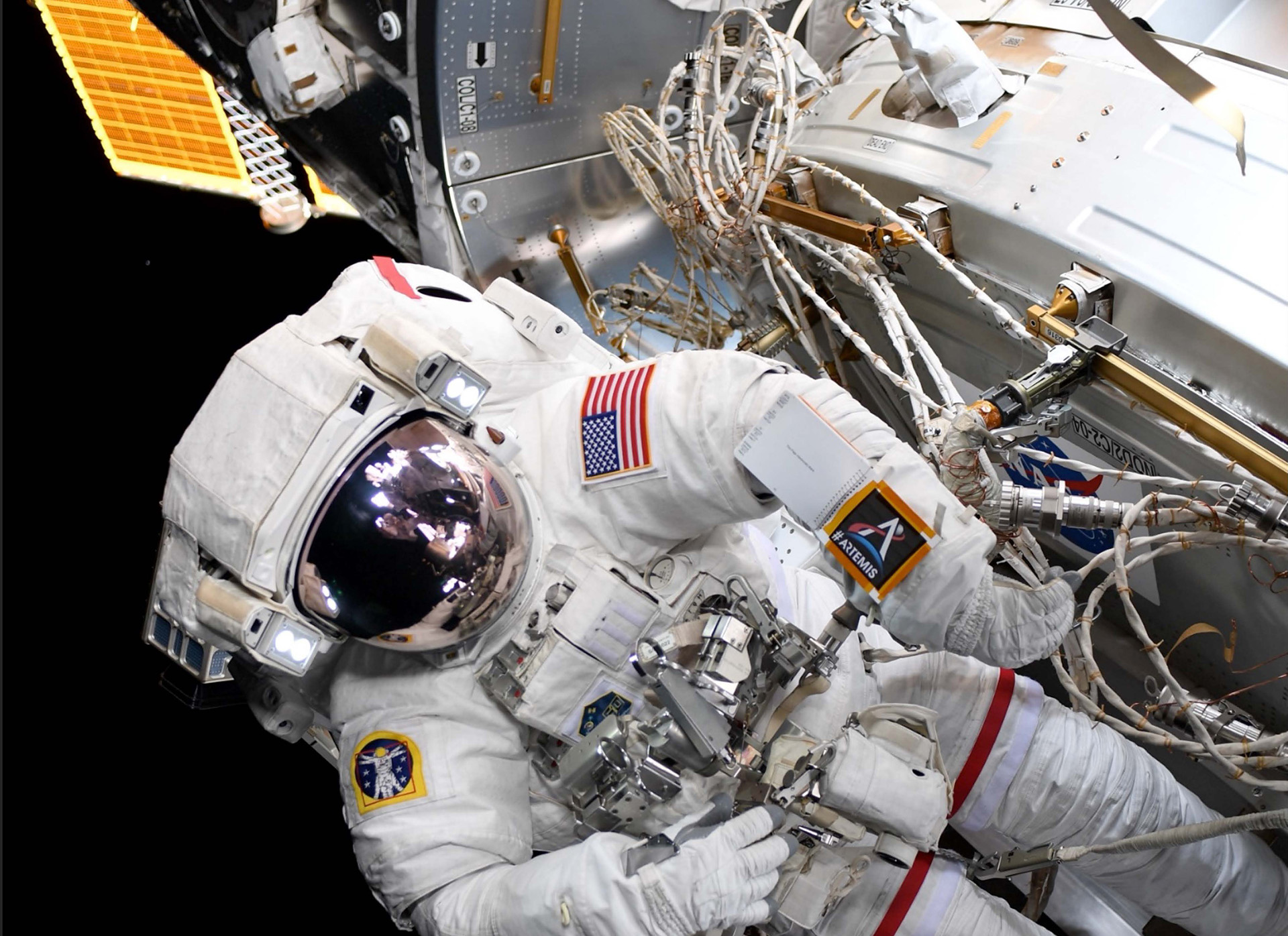 cameron mitchell image of aretemis space suit