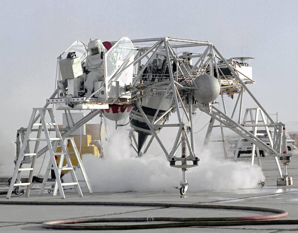 cameron mitchell image of space plane