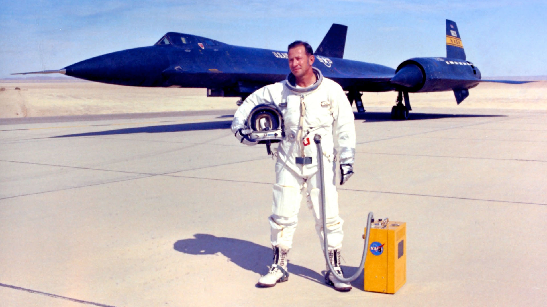 cameron mitchell image of blackbird yf12